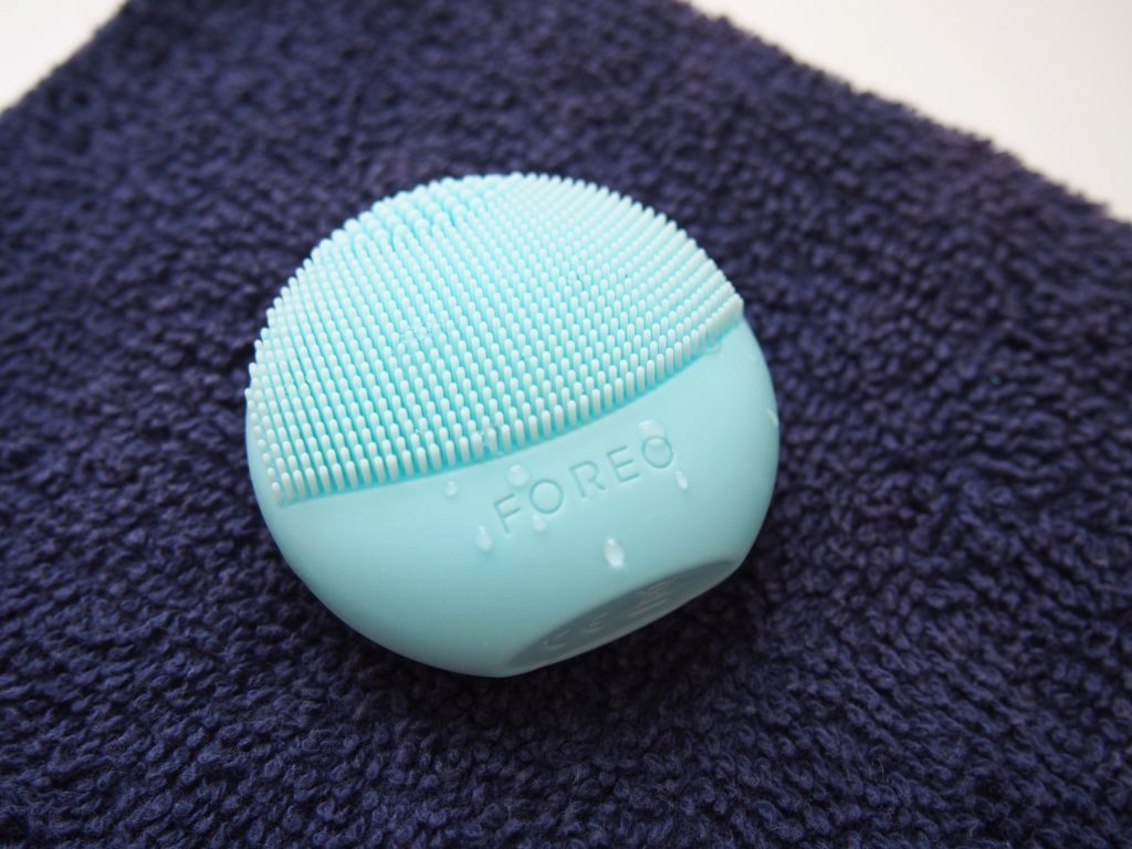 Foreo Luna Play Review | Born To Be Bright